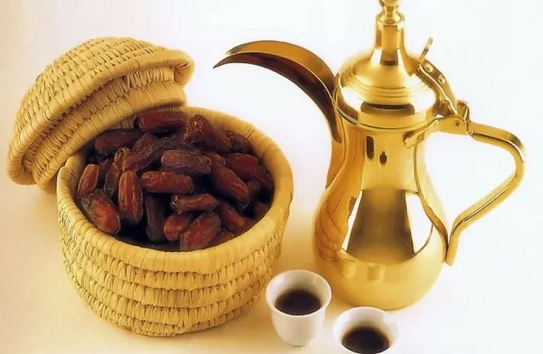 قهوجية النوبي لتأجير كراسي 66068773: لمسة أصالة في ضيافة الكويت